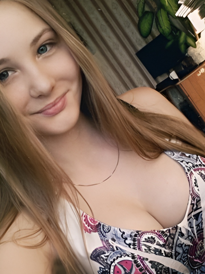 Леся привлекальеная девушка из Вельск цена от 2000 руб