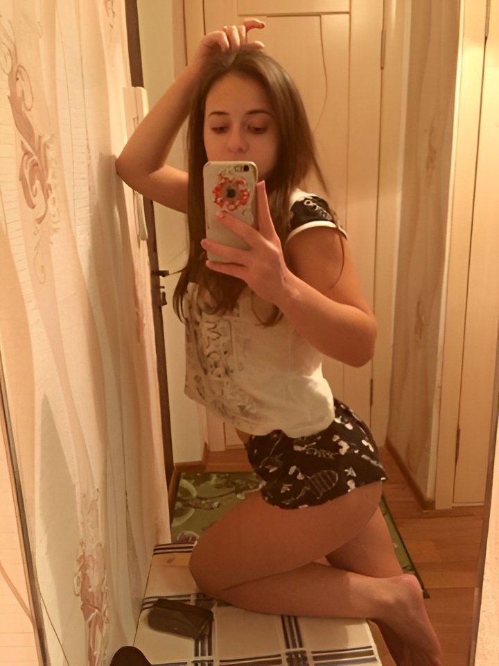 Лина привлекальеная девушка из Вельск цена от 5000 руб