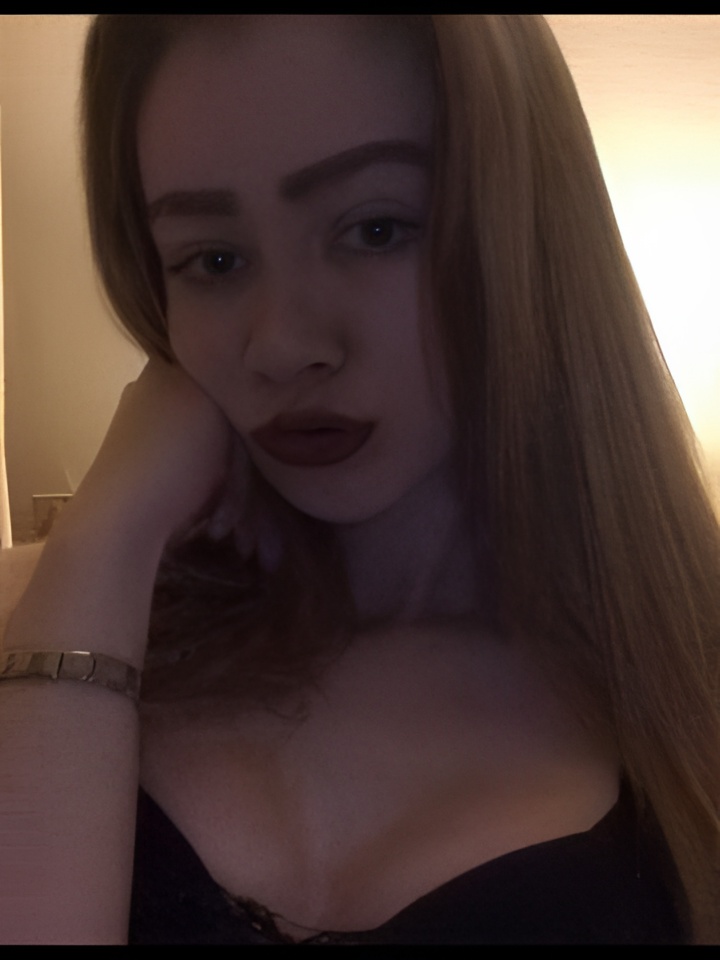 Индивидуалка Викуся, доступна для личного знакомства от 2500 руб