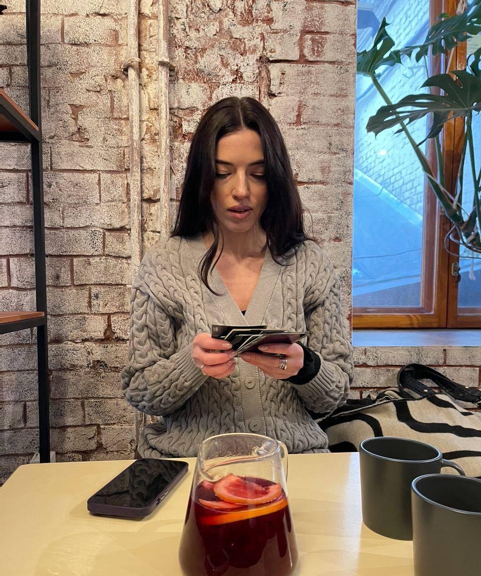 Лайма привлекальеная девушка из Вельск цена от 6000 руб