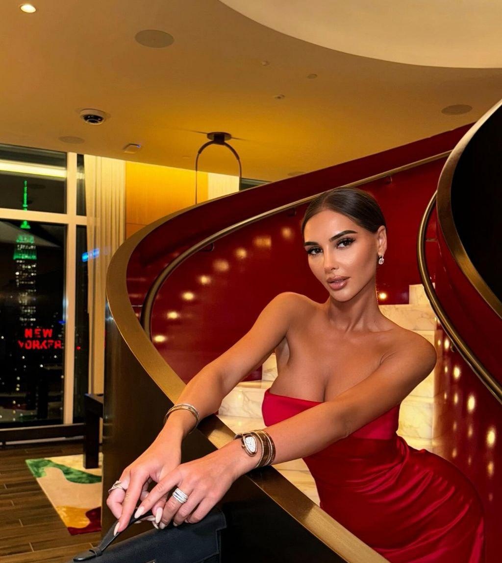 Влада привлекальеная девушка из Вельск цена от 7000 руб