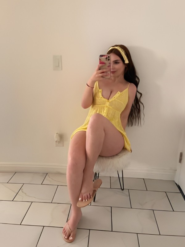 Эдита привлекательная девушка из Вельск цена от 3000 руб