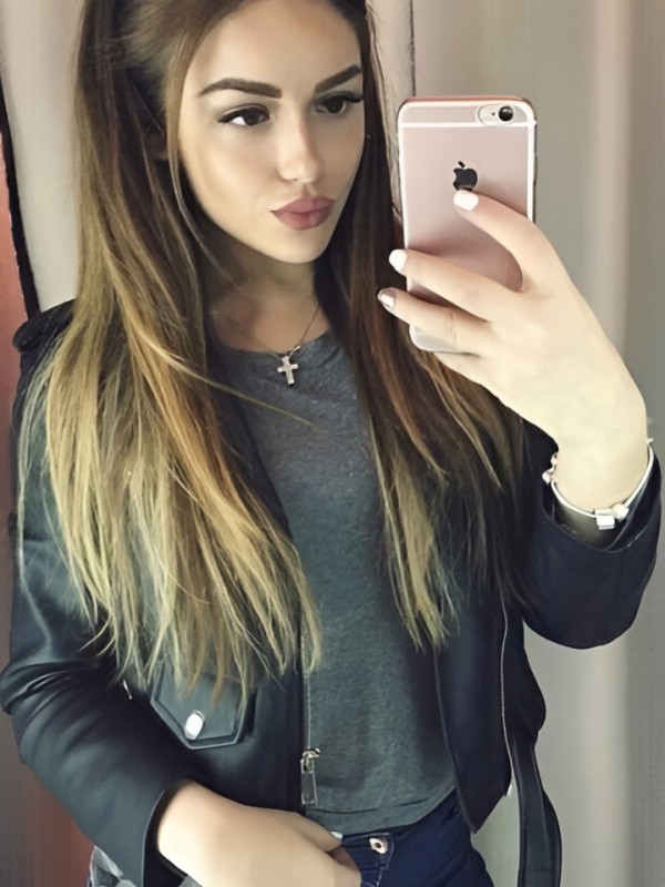 Мирослава привлекательная девушка из Вельск цена от 2500 руб