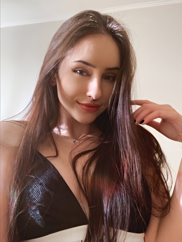 Рита привлекательная девушка из Вельск цена от 4000 руб