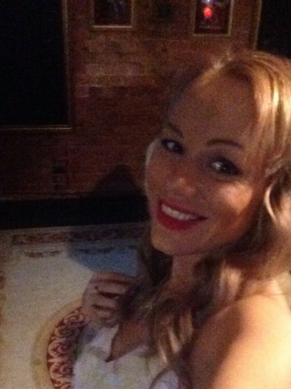 Дана привлекательная девушка из Вельск цена от 3500 руб