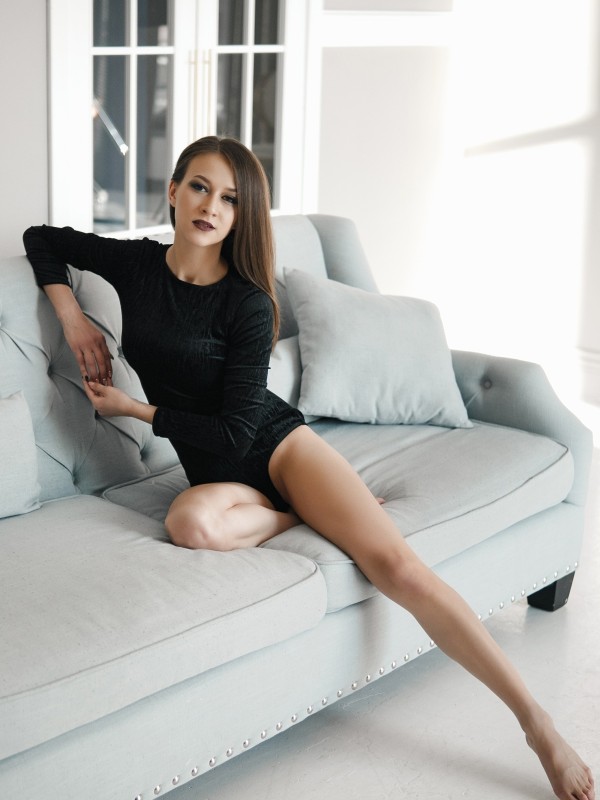 Алиса привлекательная девушка из Вельск цена от 3000 руб