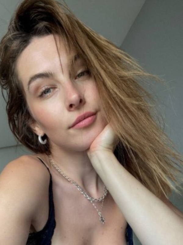 Надежда привлекательная девушка из Вельск цена от 3000 руб