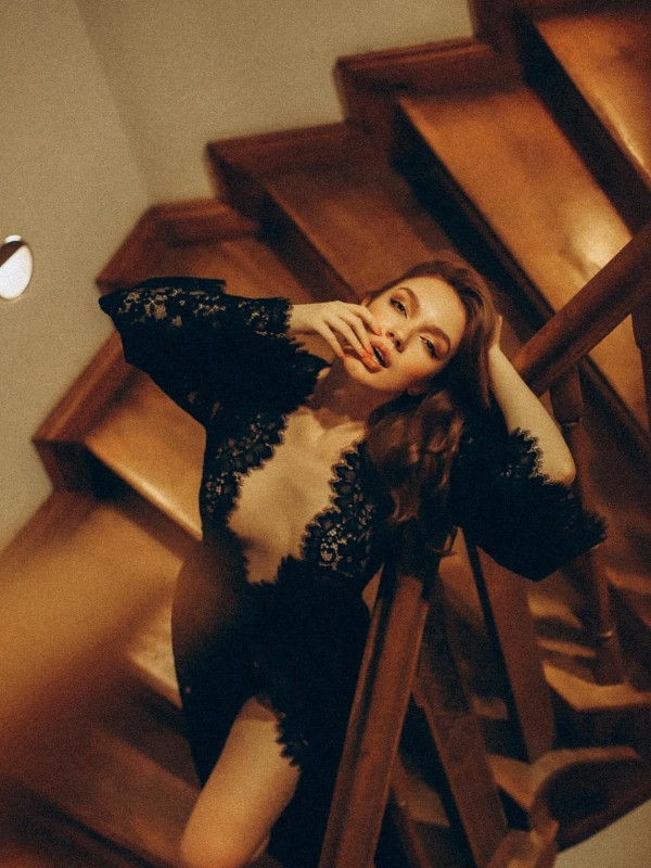 Алина привлекательная девушка из Вельск цена от 4000 руб